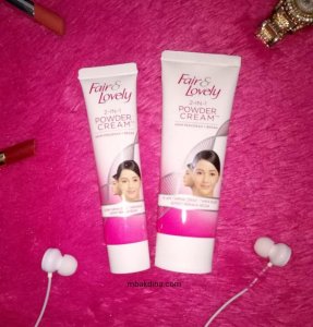 Review Fair & Lovely 2-in-1 Powder Cream